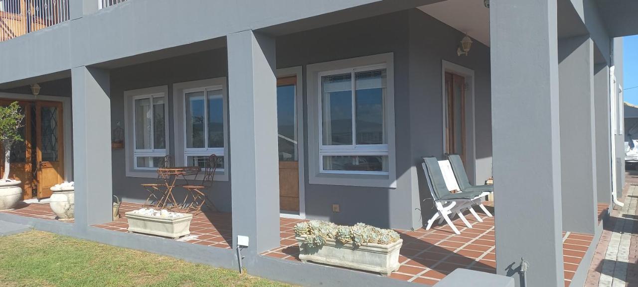 Oppikoppi De Kelders Hotel ภายนอก รูปภาพ