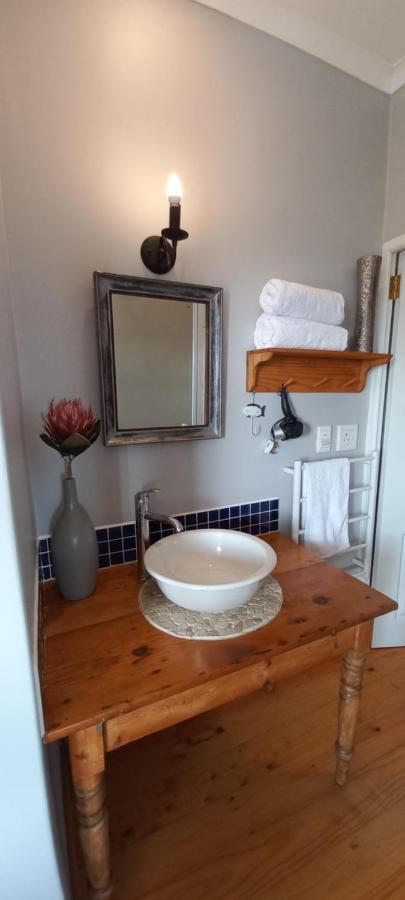 Oppikoppi De Kelders Hotel ภายนอก รูปภาพ